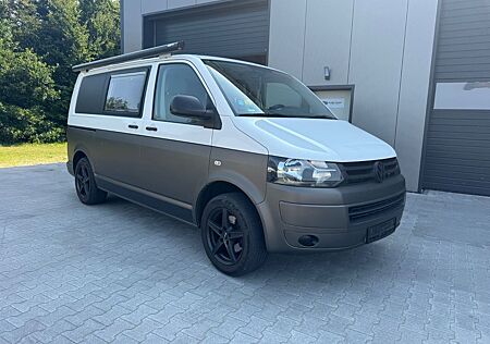 VW T5 California Volkswagen T5 Camping TÜV/AU STANDH KÜCHE+TOP ZUSTAND