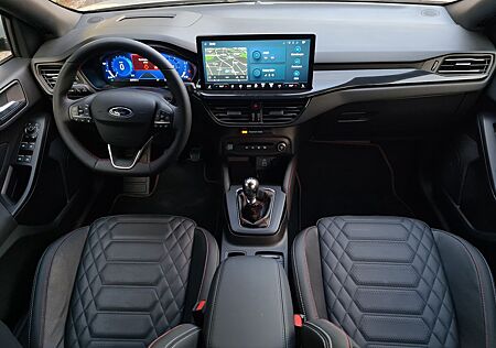Ford Focus 1.0 Turnier ST-LINE X *AHK*ACC*BLIS*LEDER*