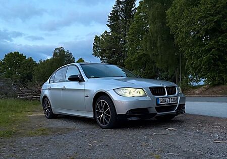 BMW 318i