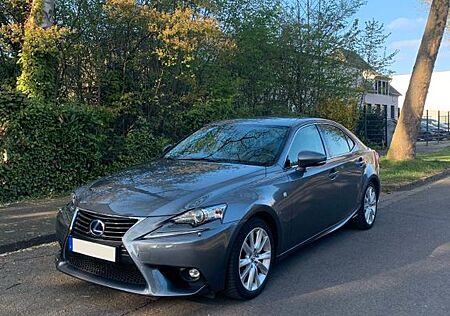 Lexus IS 300 2.5 300h Executive Line Automatik Exe...