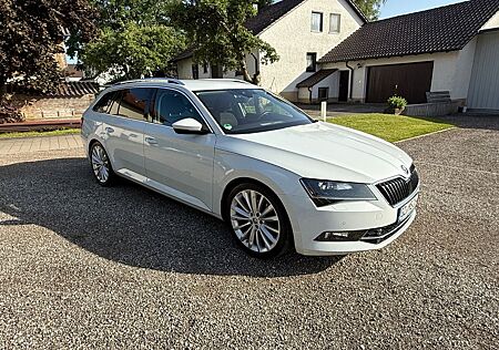 Skoda Superb 2.0 TDI DSG Ambition Combi Ambition