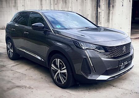 Peugeot 3008 Allure Pack 1.2 PureTech AHK Klima Navi