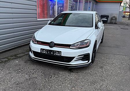 VW Golf Volkswagen 2.0 TSI GTI Performance GTI Performance