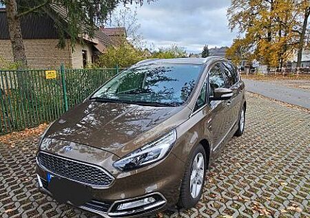 Ford S-Max 2,0 TDCi 132kW 4x4 Vignale PowerShift ...