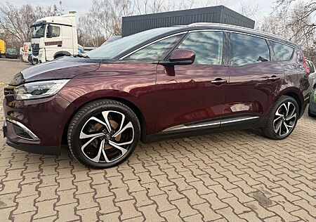 Renault Scenic IV Grand Black Edition