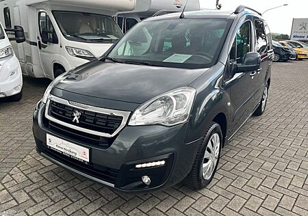 Peugeot Partner Tepee Allure 110 Navi AHK Kamera SHZ