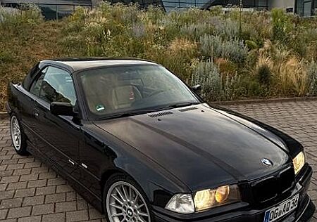 BMW 320i Cabrio E36 M-Paket Hardtop