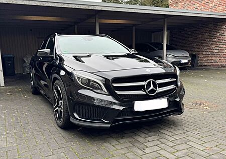 Mercedes-Benz GLA 250 AMG - Night - Mem - Panorama