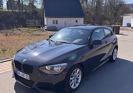BMW 118d Coupé Lim. Ed. Lifestyle M Sportp. Limi...