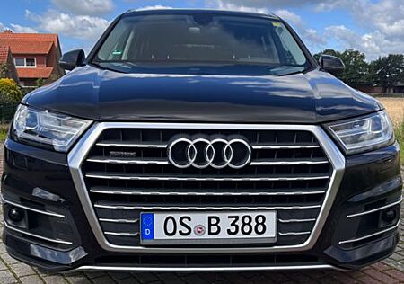 Audi Q7 3.0 TDI quattro tiptronic -