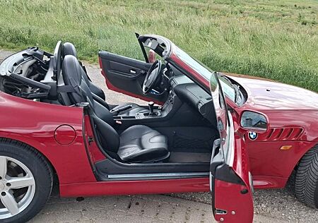 BMW Z3 Roadster 1.8 - Nur 59.000 km - TÜV neu