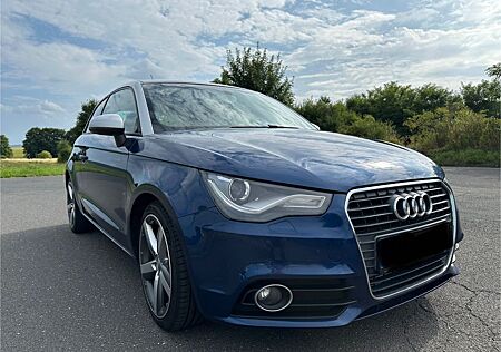 Audi A1 1.6 TDI 66kW Attraction Attraction
