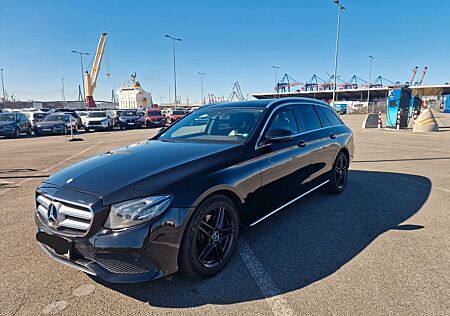 Mercedes-Benz E 200 E 200d T AVANTGARDE Autom. AVANTGARDE