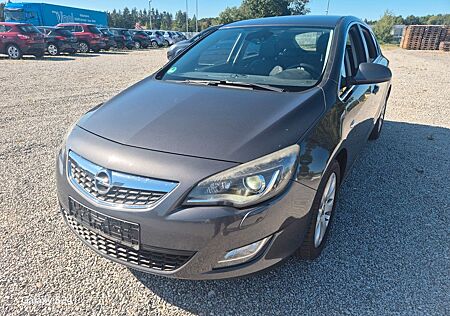 Opel Astra J Lim. 5-trg. Innovation