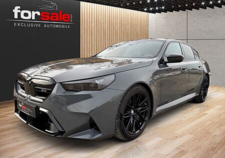 BMW M5 Lim./Keramik-Bremse/B&W/Carbon ext/M-Driverpa