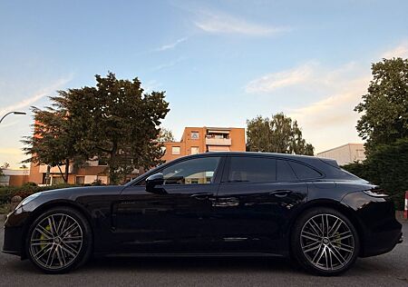 Porsche Panamera 4S E-Hybrid Sport Turismo Werksgarantie