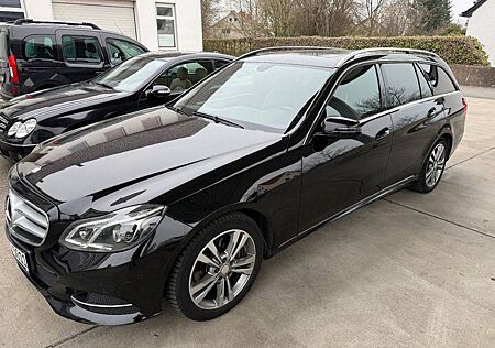 Mercedes-Benz E 220 T Avantg. Ambiente.Leder.Schiebed.Navi.