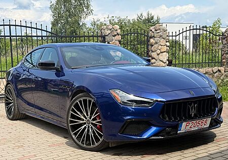 Maserati Ghibli 3.0 V6 430HP Modena S Q4 Auto 4WD Mod...