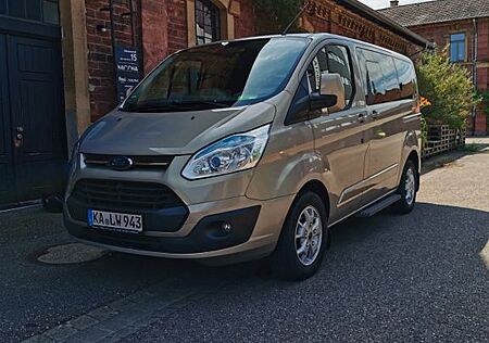 Ford Tourneo Custom Titanium / 8-Sitzer