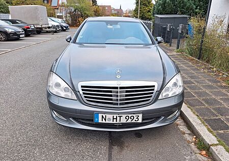 Mercedes-Benz S 320 CDI -