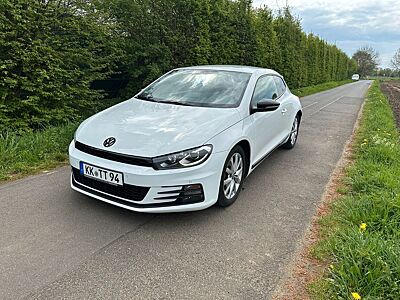 Volkswagen Scirocco 2.0 TSI DSG BlueMotion Technology -