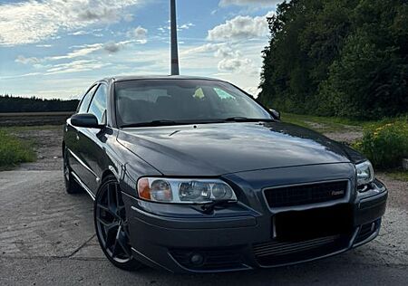 Volvo S60 R