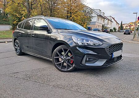 Ford Focus 2,3 EcoBoost ST X Turnier ST X