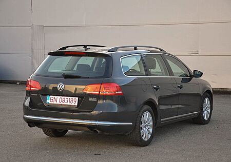 VW Passat Variant Volkswagen Passat 4 Motion DSG, 170 CP Xenon, ACC, Navi