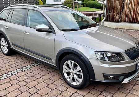 Skoda Octavia 1.8 TSI DSG 4x4 Scout Combi Scout