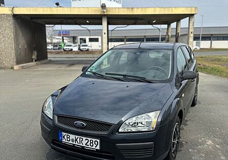 Ford Focus 1,6 Connection Connection