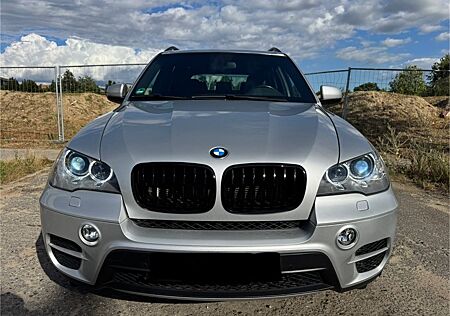 BMW X5 xDrive30d NAVI MEMORY BI-XENON AHK TEMPOMAT