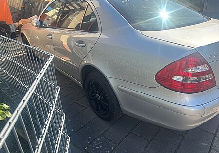 Mercedes-Benz E 220 CDI CLASSIC Classic