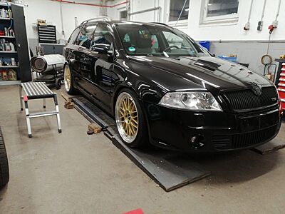 Skoda Octavia Combi 2.0 TFSI RS 260PS