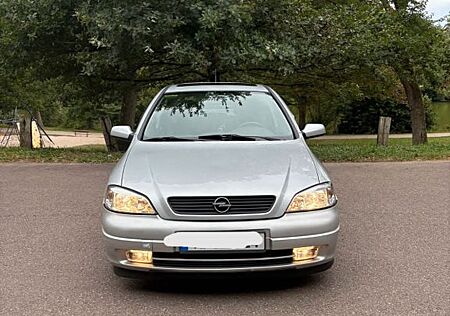 Opel Astra 1.6 Automatik -