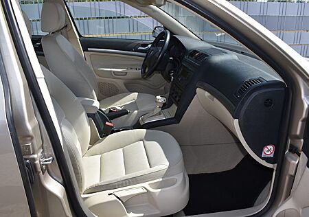 Skoda Octavia Lim. Elegance 1.Hand, Automatik
