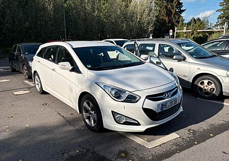 Hyundai i40 cw 1.7 CRDi 5 StarEdition 100kW Aut.viel neu