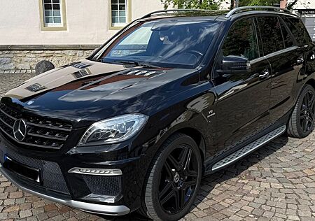 Mercedes-Benz ML 63 AMG 4MATIC AMG PP Steuerkette neu bei MB