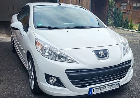 Peugeot 207 CC Black & White Edition 120 Black & Whi...