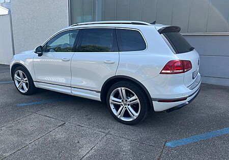 VW Touareg Volkswagen 3.0 V6 TDI SCR Tiptronic BMT BlueMot...