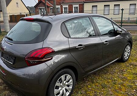 Peugeot 208 Active - wenig Kilometer!!!!