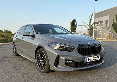 BMW 120i M Sport Steptronic M Sport
