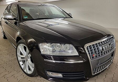 Audi S8 5.2 V10 QUATTRO / EXCLUSIVE LACK