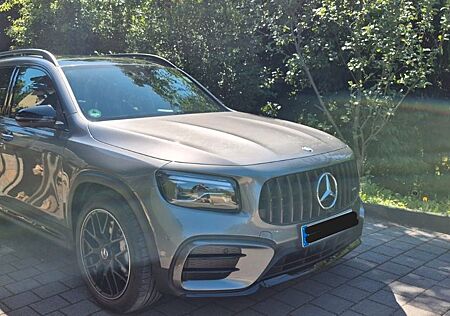 Mercedes-Benz GLB 35 AMG Mercedes-AMG GLB 35 4MATIC DCT Me...