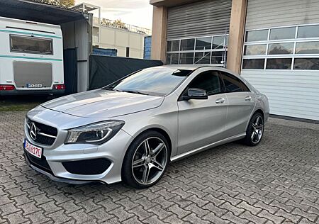 Mercedes-Benz CLA 220 AMG Coupe Automatik