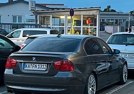 BMW 325i