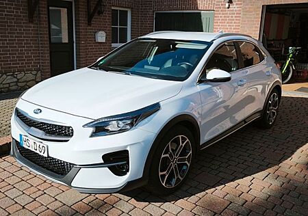 Kia XCeed X-Ceed Leder Navi LED AHK Garantie 1.Hd. TOP!