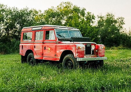 Land Rover Serie III 109 5-door Station Wagon LOW-MILER