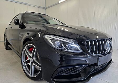 Mercedes-Benz C 63 AMG S*1Hand*DE*MBenzService*PANO*nonOPF*360