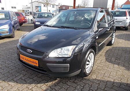 Ford Focus II Lim. Trend TÜV ZR NEU