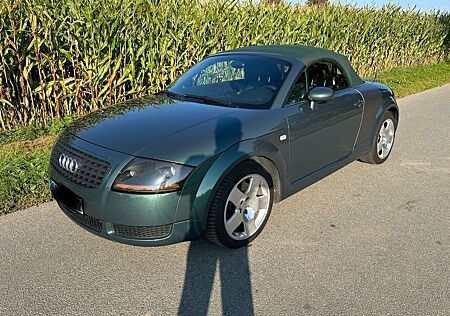 Audi TT Roadster 1.8T 110KW -